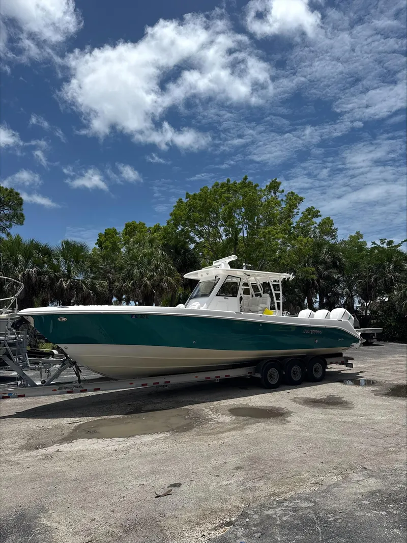 The Image of Everglades 355 Center Console 2019 - 1