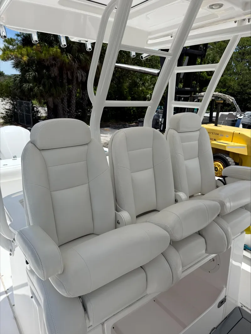Slide: The Image of Everglades 355 Center Console 2019 - 7
