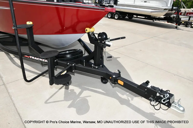 Slide: The Image of Tracker Targa V-19 Combo w/225HP Pro-XS 2023 - 31