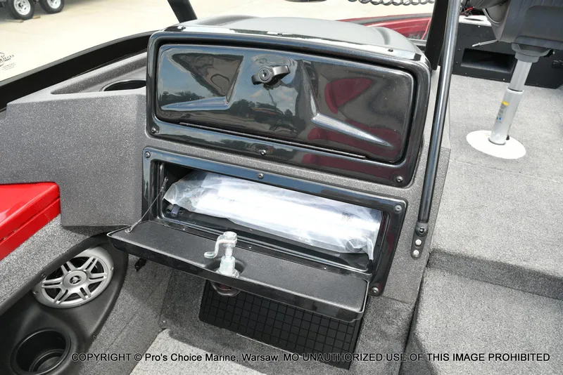 Slide: The Image of Tracker Targa V-19 Combo w/225HP Pro-XS 2023 - 46