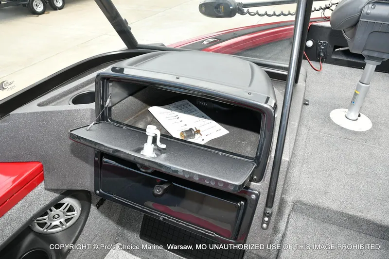 Slide: The Image of Tracker Targa V-19 Combo w/225HP Pro-XS 2023 - 47