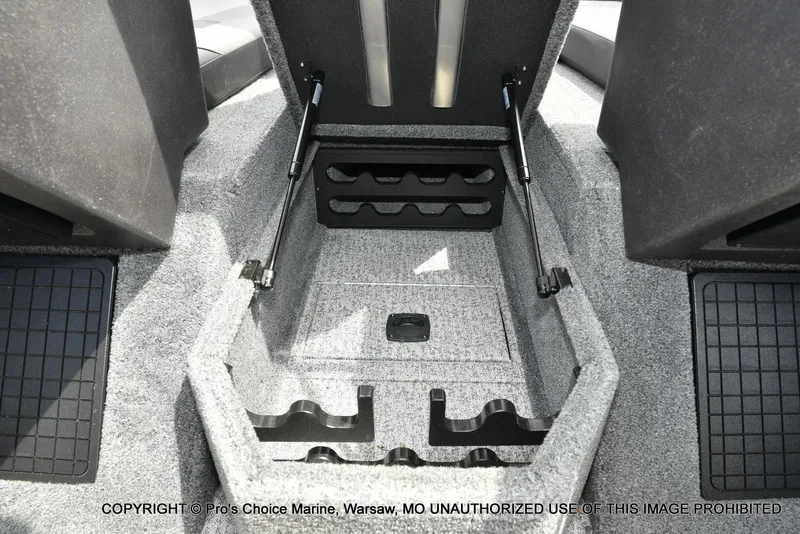 Slide: The Image of Tracker Targa V-19 Combo w/225HP Pro-XS 2023 - 56