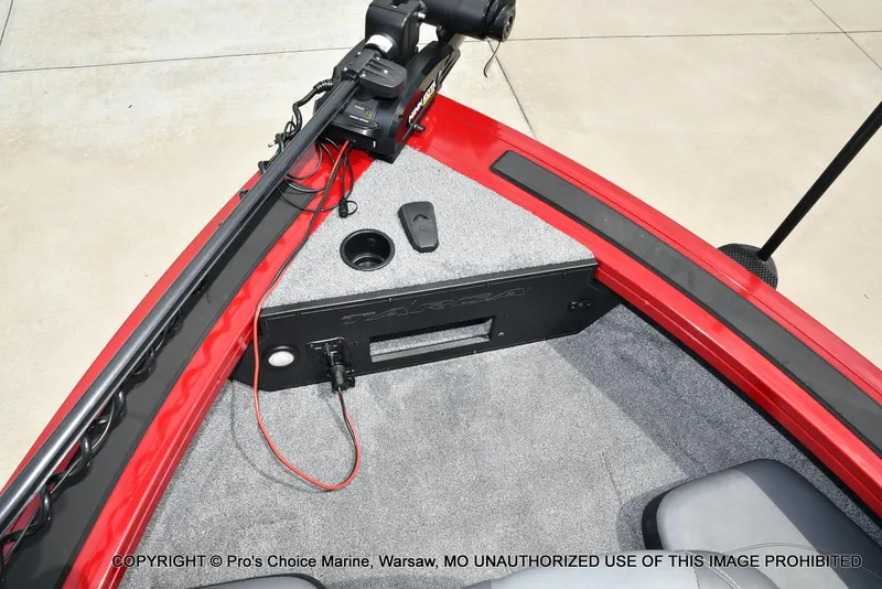 Slide: The Image of Tracker Targa V-19 Combo w/225HP Pro-XS 2023 - 57