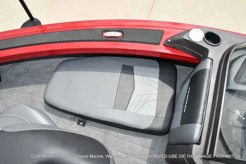 Slide: The Image of Tracker Targa V-19 Combo w/225HP Pro-XS 2023 - 60