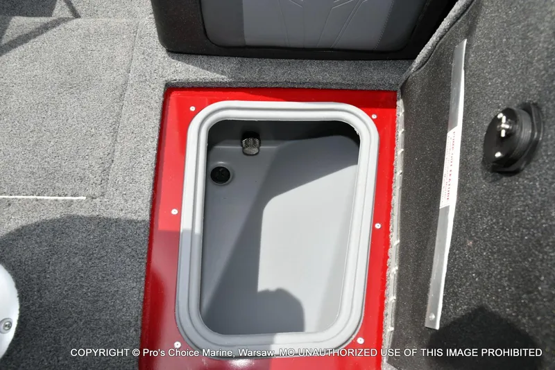 Slide: The Image of Tracker Targa V-19 Combo w/225HP Pro-XS 2023 - 62