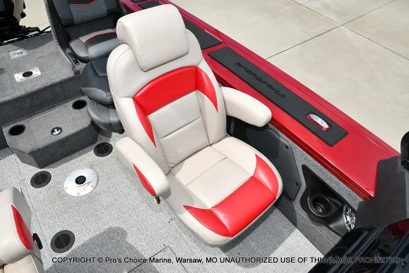 Slide: The Image of Tracker Targa V-19 Combo w/225HP Pro-XS 2023 - 72