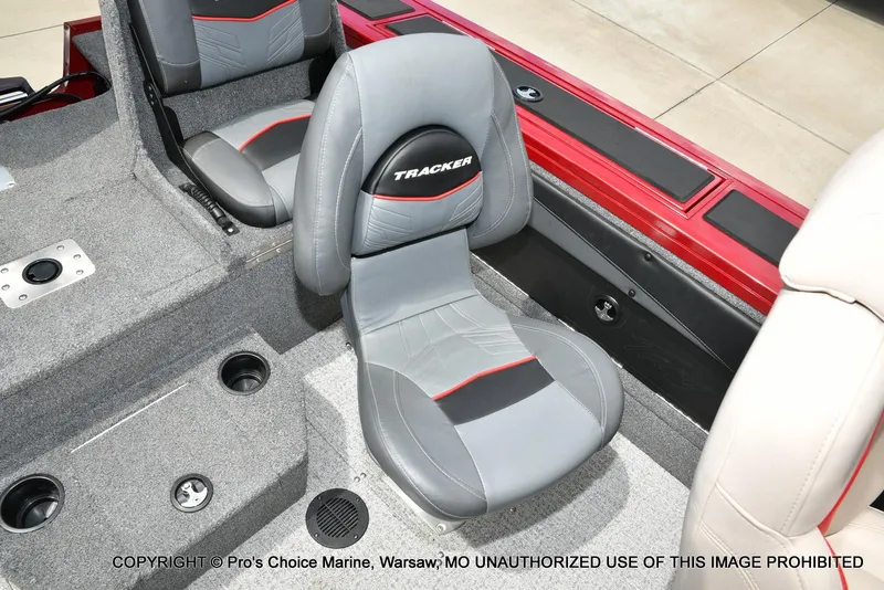 Slide: The Image of Tracker Targa V-19 Combo w/225HP Pro-XS 2023 - 73