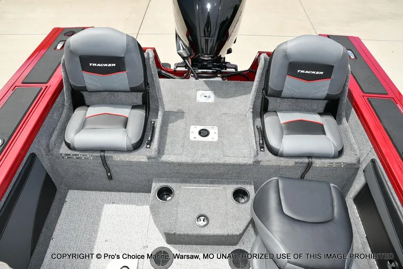 Slide: The Image of Tracker Targa V-19 Combo w/225HP Pro-XS 2023 - 74