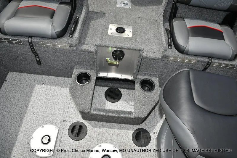 Slide: The Image of Tracker Targa V-19 Combo w/225HP Pro-XS 2023 - 75