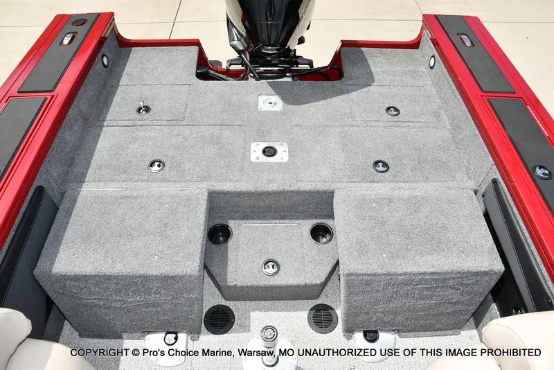 Slide: The Image of Tracker Targa V-19 Combo w/225HP Pro-XS 2023 - 78