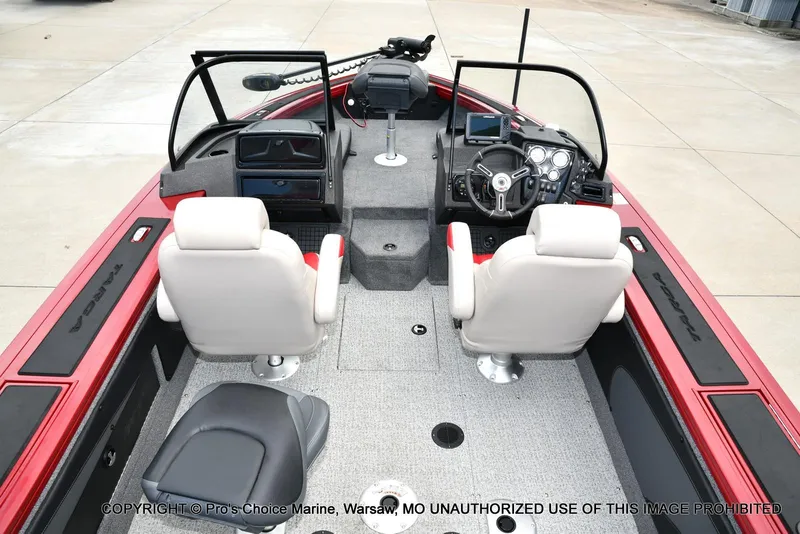 Slide: The Image of Tracker Targa V-19 Combo w/225HP Pro-XS 2023 - 8