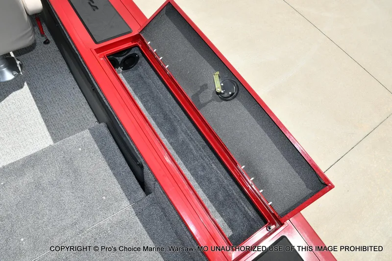 Slide: The Image of Tracker Targa V-19 Combo w/225HP Pro-XS 2023 - 88