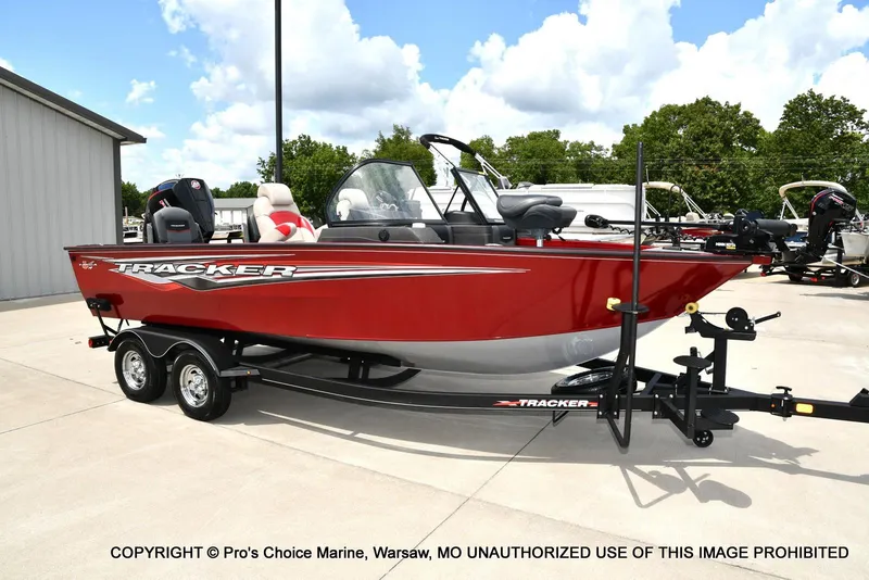 Slide: The Image of Tracker Targa V-19 Combo w/225HP Pro-XS 2023 - 89