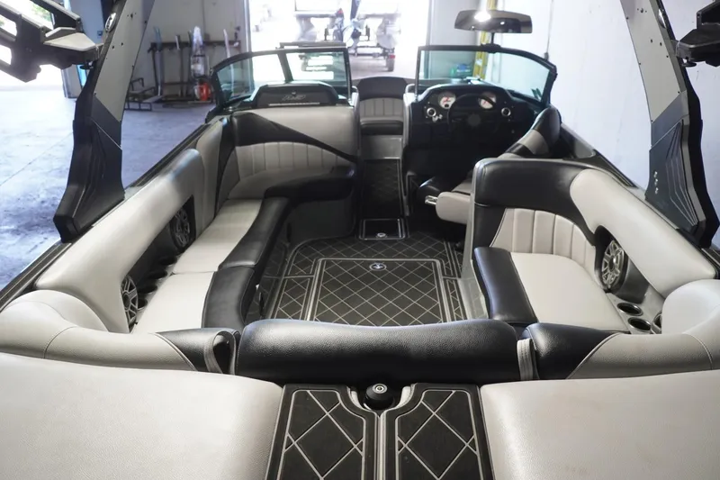 Slide: The Image of Luxurious interior of 2024 MB B52 23 Classic boat with stylish seating and modern design. - 21