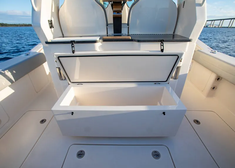 Slide: The Image of Scout 425 LXF 2026 - 11