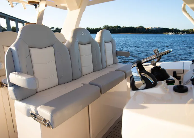 Slide: The Image of Scout 425 LXF 2026 - 20