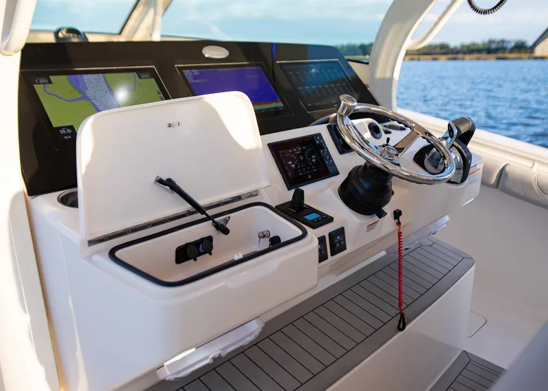 Slide: The Image of Scout 425 LXF 2026 - 21