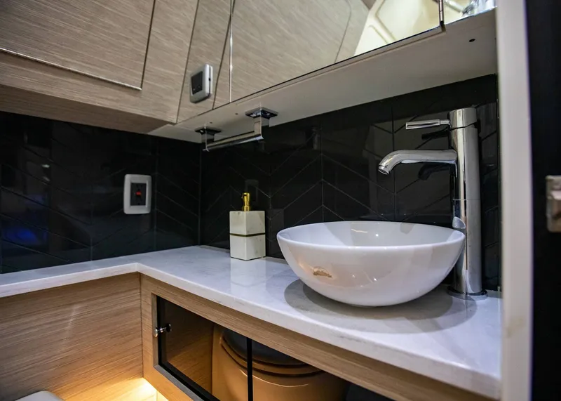 Slide: The Image of Scout 425 LXF 2026 - 29