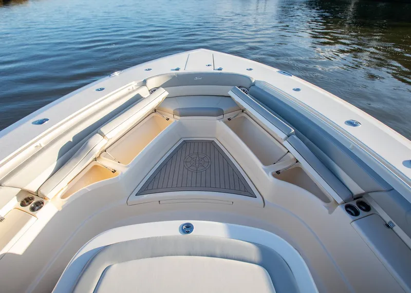 Slide: The Image of Scout 425 LXF 2026 - 6