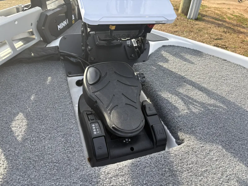 Slide: The Image of Falcon Boats 18 Freedom 2025 - 31