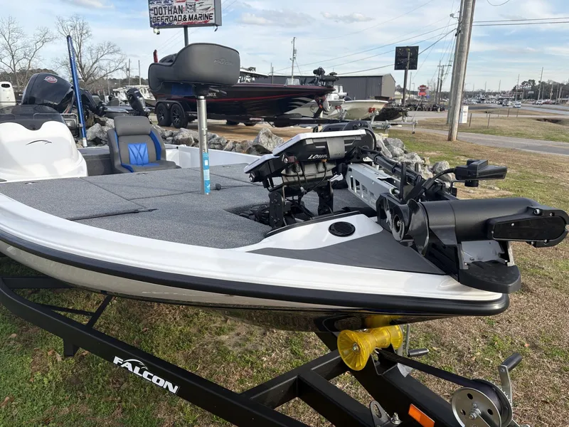 Slide: The Image of Falcon Boats 18 Freedom 2025 - 4