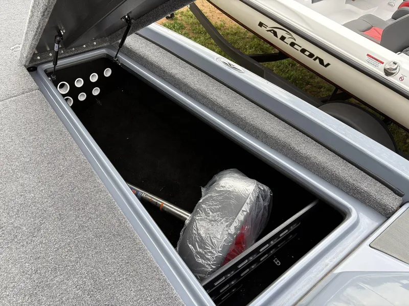 Slide: The Image of Falcon F205 2025 - 21