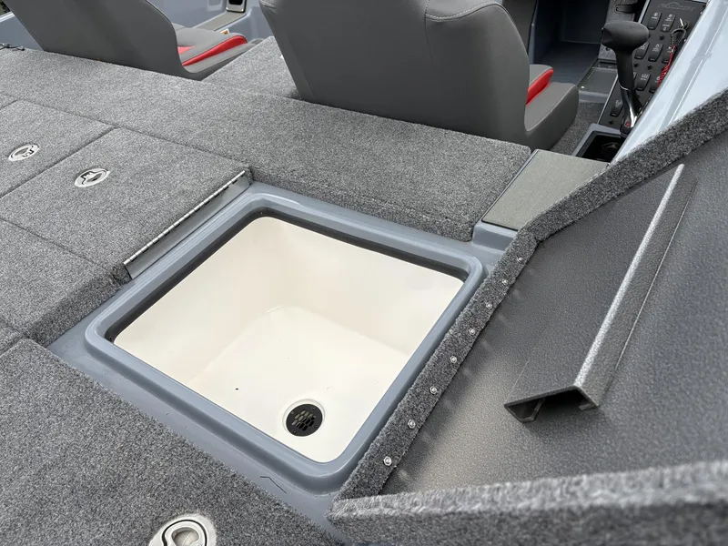 Slide: The Image of Falcon F205 2025 - 5