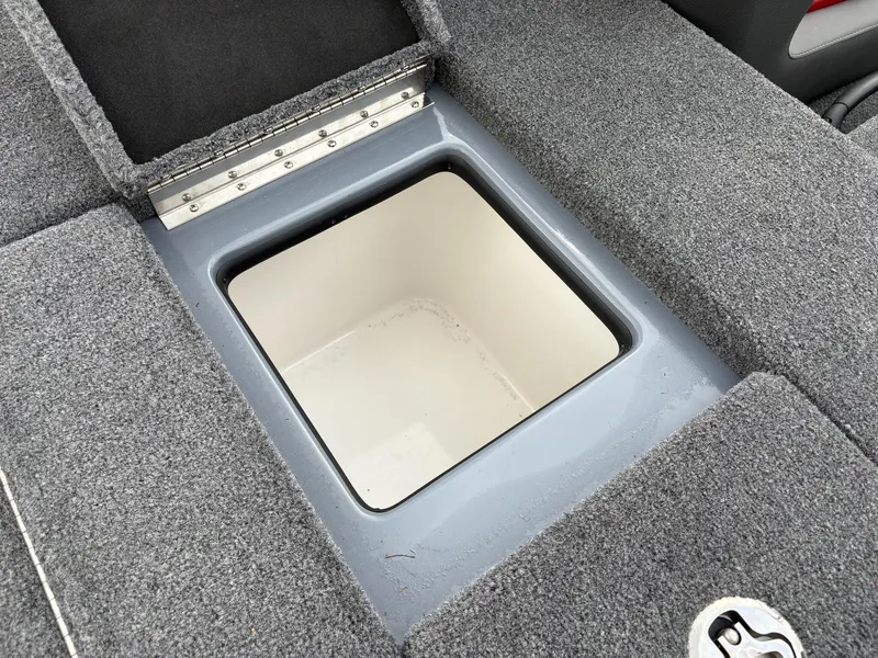 Slide: The Image of Falcon F205 2025 - 9