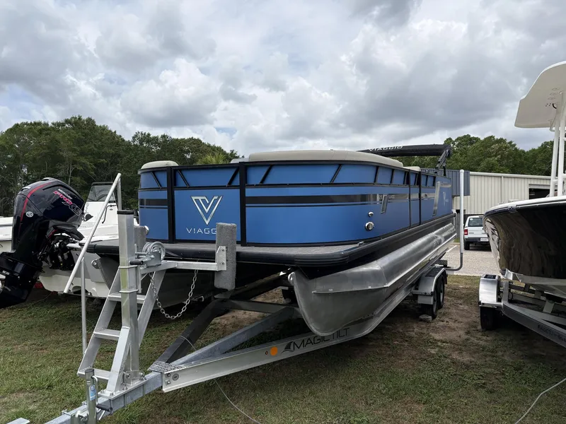 Slide: The Image of Viaggio Lago V L22S 2022 - 2