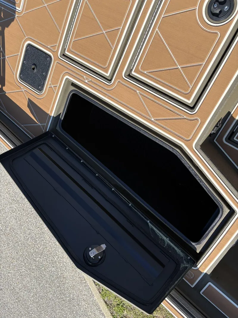 Slide: The Image of Thor LAKE HAMMER 1900 CC 2024 - 13