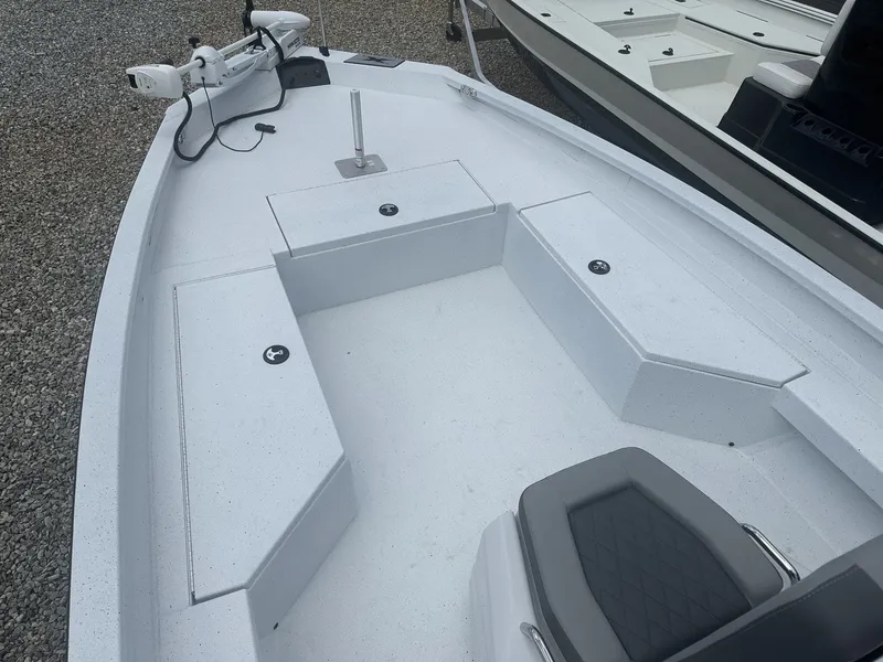 Slide: The Image of Xpress H22B Bay 2026 - 5