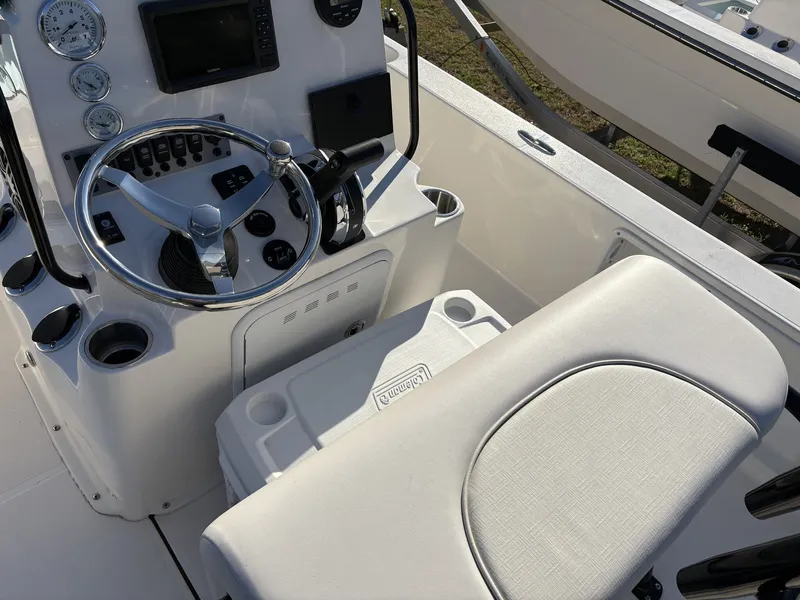 Slide: The Image of Sea Born FX FX21 2024 - 15