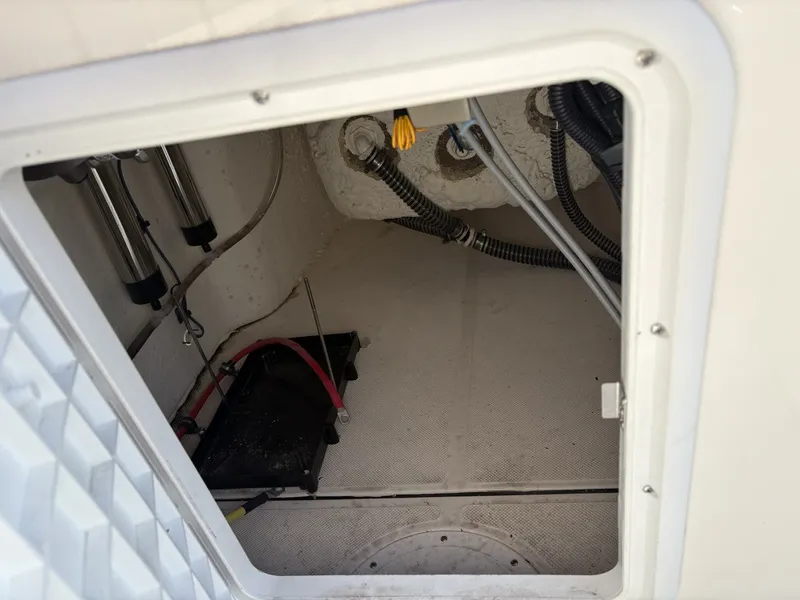 Slide: The Image of Sea Born FX FX21 2024 - 17