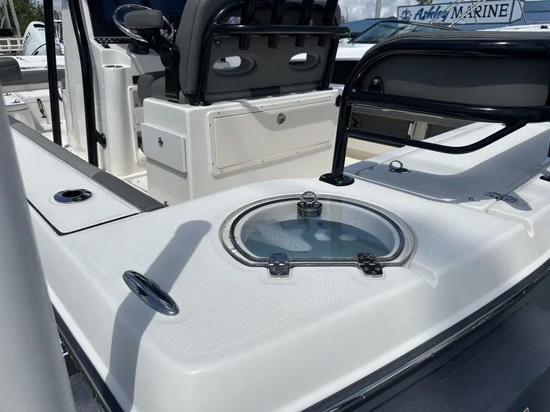 Slide: The Image of Sea Born FX FX25 2024 - 12