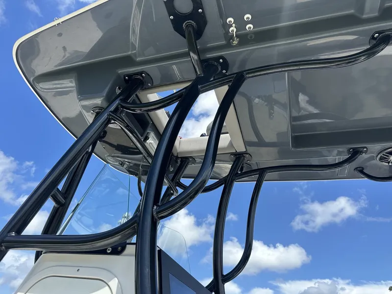 Slide: The Image of Sea Born FX FX25 2024 - 13