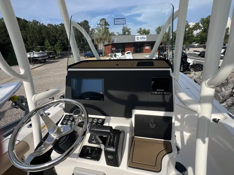 Slide: The Image of Sea Born FX FX22 2025 - 11