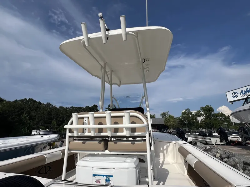 Slide: The Image of Sea Born FX FX22 2025 - 6