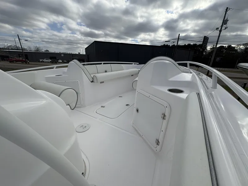 Slide: The Image of Glasstream 240ccx 2024 - 6