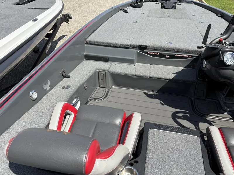 Slide: The Image of Phoenix Bass Boat 920 Elite 2023 - 10