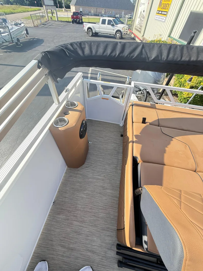 Slide: The Image of Veranda VX25DCVL 2025 - 20