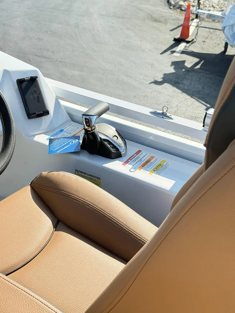 Slide: The Image of Veranda VX25DCVL 2025 - 27