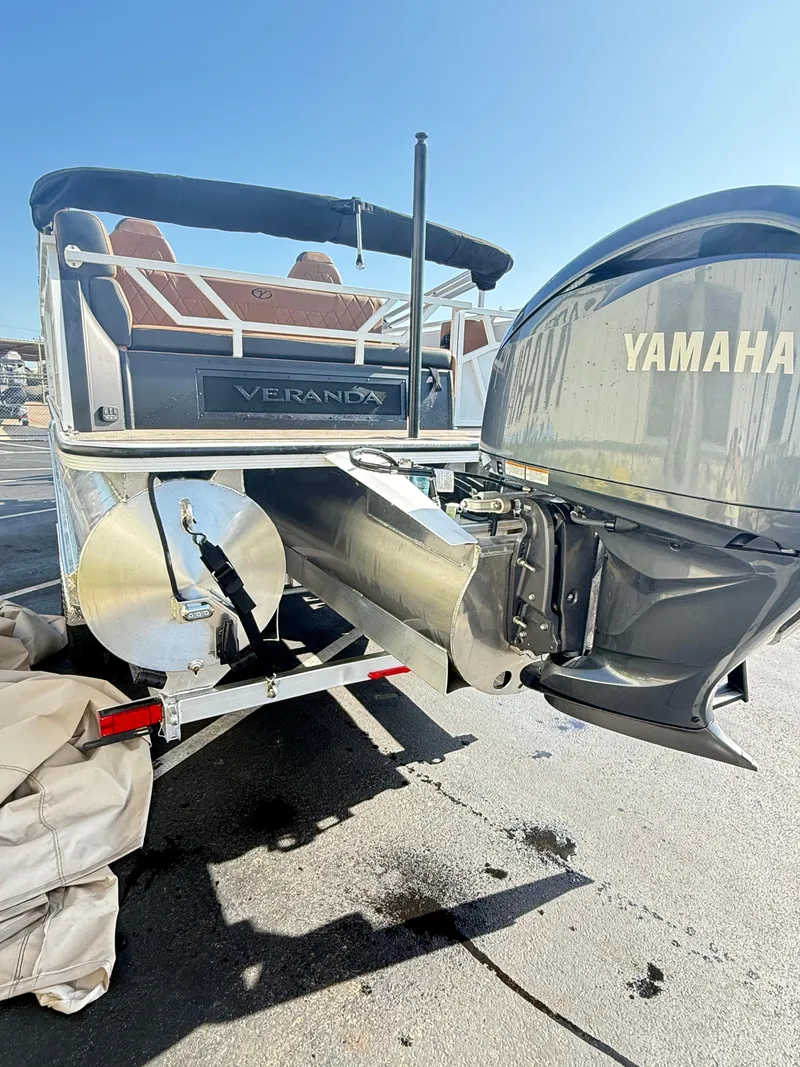 Slide: The Image of Veranda VX25DCVL 2025 - 3