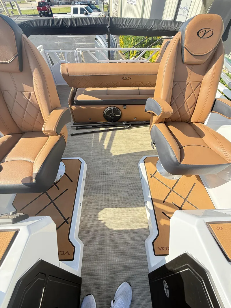 Slide: The Image of Veranda VX25DCVL 2025 - 31