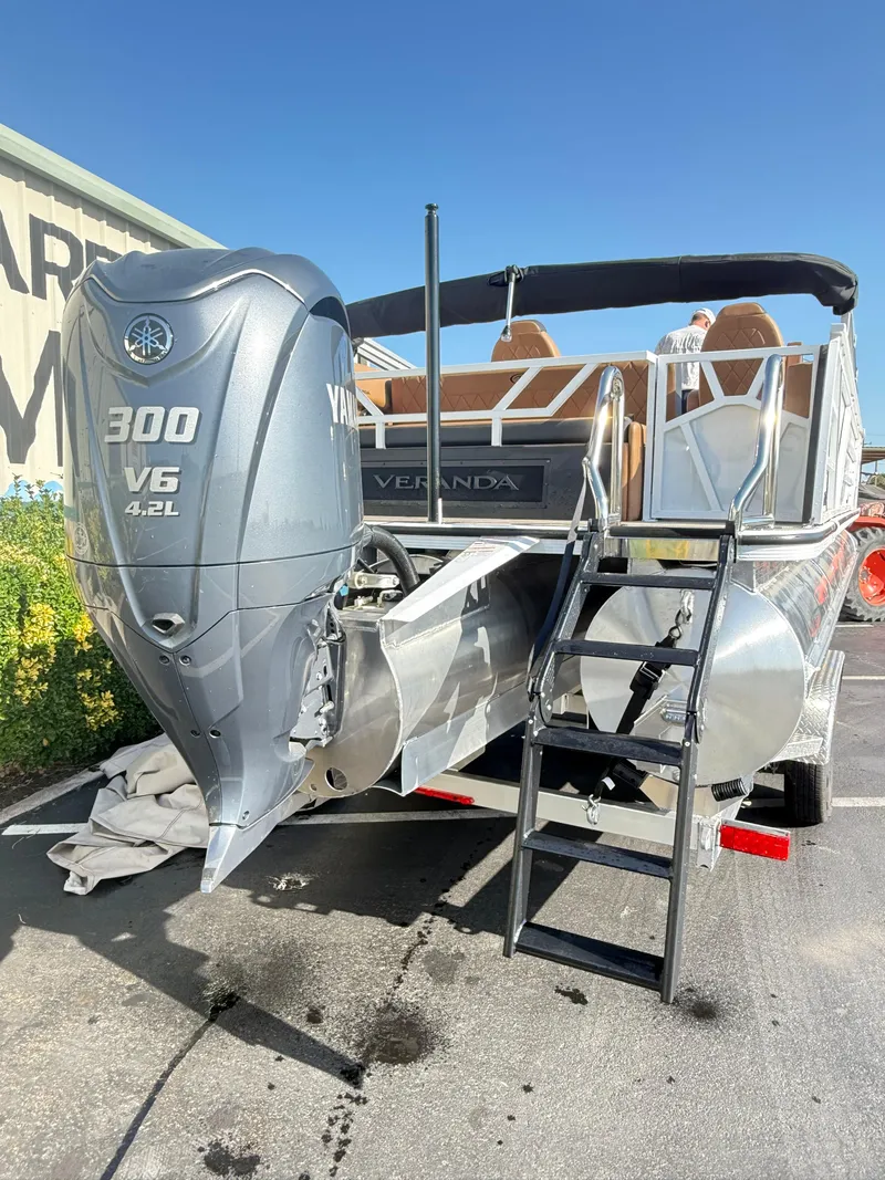 Slide: The Image of Veranda VX25DCVL 2025 - 5