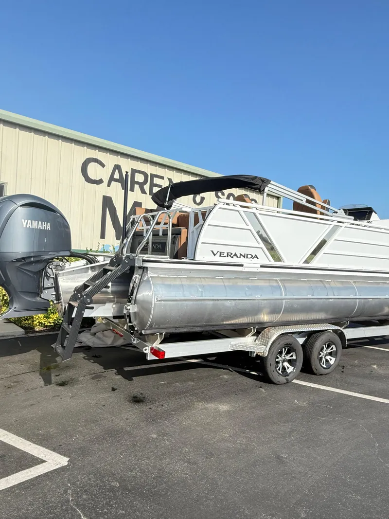 Slide: The Image of Veranda VX25DCVL 2025 - 6