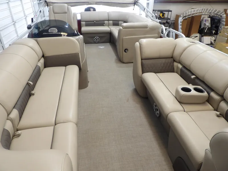 Slide: The Image of Sun Tracker Party Barge 20 DLX 2023 - 9