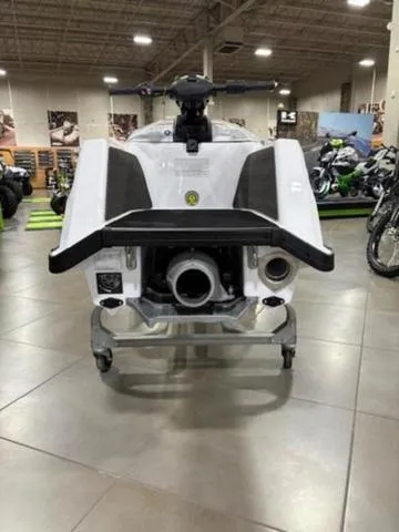 Slide: The Image of Yamaha SUPERJET 2025 - 10