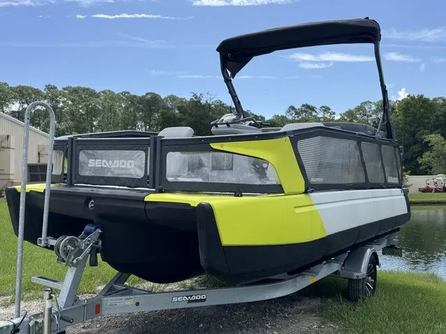 Slide: The Image of Sea-Doo Switch Sport 21 2023 - 3