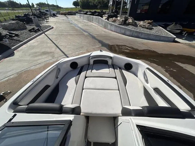 Slide: The Image of Yamaha AR195 2019 - 9