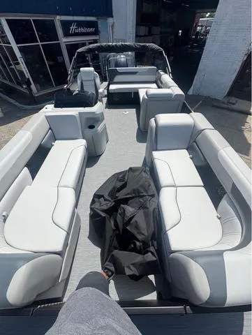 Slide: The Image of Godfrey Sweetwater 2286 SFL Tritoon - Yamaha 150 2026 - 6